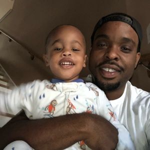 Meet your Posher, Derrick